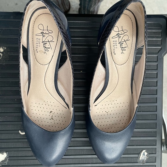 8 size office heels in multiple colors - Picture 5 of 5